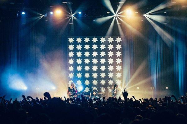 【ライブレポート】w.o.d.、東阪ワンマン東京公演を開催。荒ぶるロックでフロアをかき乱した熱狂の一夜