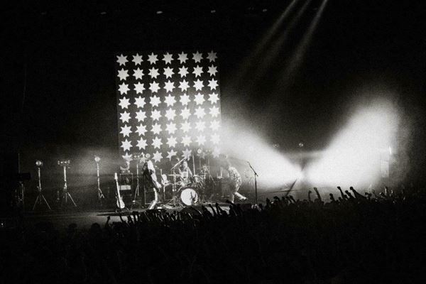 【ライブレポート】w.o.d.、東阪ワンマン東京公演を開催。荒ぶるロックでフロアをかき乱した熱狂の一夜