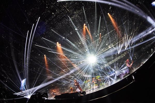 LUNA SEA、13ヵ月ぶりステージで魅せた覚悟と希望 『RELOAD』さいたまスーパーアリーナ公演レポート