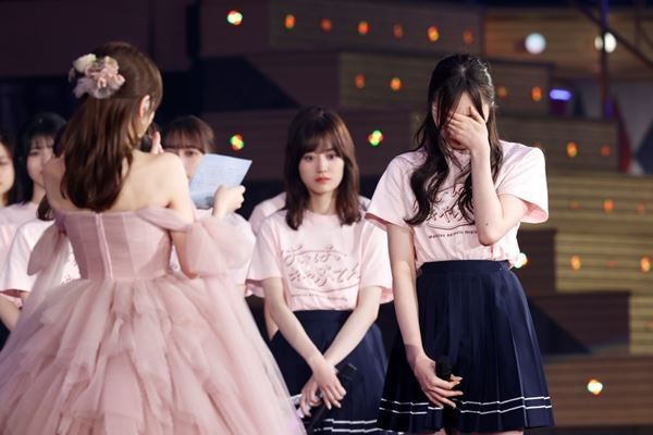 乃木坂46秋元真夏「生まれ変わっても絶対に乃木坂になりたい」 卒業コンサートのオフィシャルレポート到着