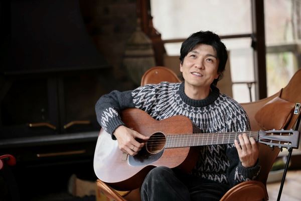 【独占ロングインタビュー】“聴いたことのない「さくら」がここにある”　 森山直太朗、20周年を締めくくる弾き語りベストアルバムを語る
