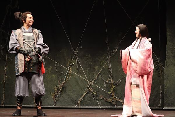 早乙女太一＆倉科カナ『蜘蛛巣城』開幕、人間の“業”を若々しい夫婦に乗せて