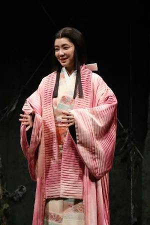 早乙女太一＆倉科カナ『蜘蛛巣城』開幕、人間の“業”を若々しい夫婦に乗せて