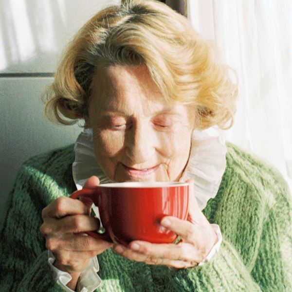 にしな、デビュー前に注目を集めた楽曲「ワンルーム」のストーリービデオを公開