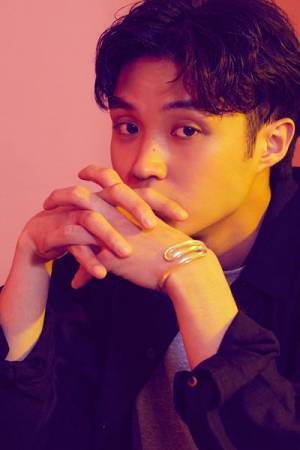 磯村勇斗がこの社会に思うこと「もっとみんな自由になった方がいい」