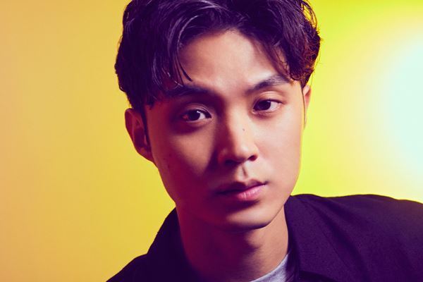 磯村勇斗がこの社会に思うこと「もっとみんな自由になった方がいい」