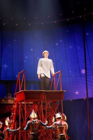 8月上演『ピピン』主演の森崎ウィンが、初代ピピン・城田優と共演した歌唱映像が公開　城田優からの応援メッセージも