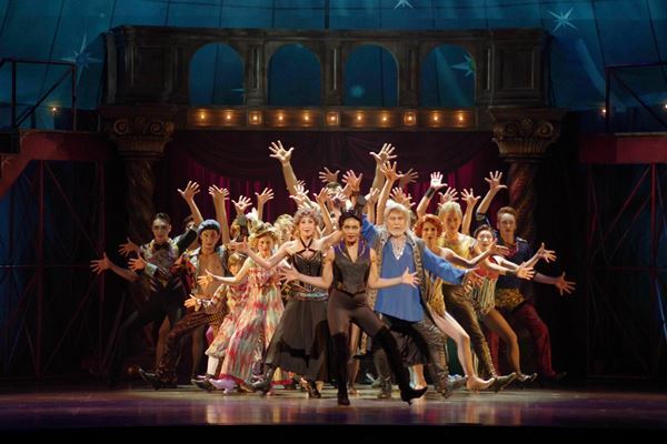 8月上演『ピピン』主演の森崎ウィンが、初代ピピン・城田優と共演した歌唱映像が公開　城田優からの応援メッセージも