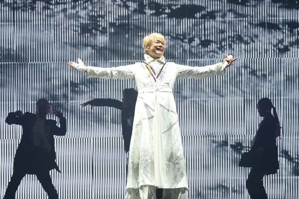 香取慎吾、ぴあアリーナMMにてツアー『Black Rabbit』追加公演決定