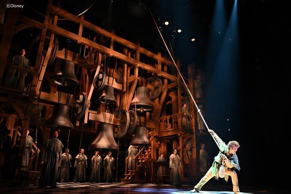 劇団四季『ノートルダムの鐘』横浜公演が開幕&2023年『クレイジー・フォー・ユー』上演も決定！