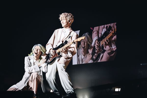 Mrs. GREEN APPLE、フェーズ2の開幕を告げるアリーナ公演『Utopia』オフィシャルレポ