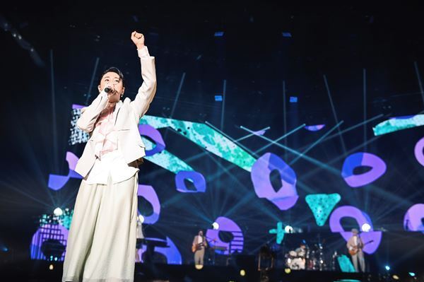 Mrs. GREEN APPLE、フェーズ2の開幕を告げるアリーナ公演『Utopia』オフィシャルレポ