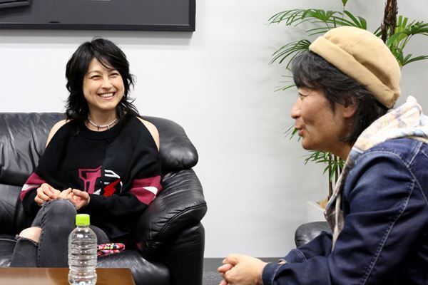 【対談：岸谷香×根本要 後編】ファンが驚くような、そして要さんが驚くような、その日だけのバンドになれたら