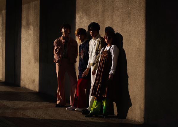 chilldspot、2nd EP『around dusk』リリース発表＆ワンマンのチケット追加販売決定