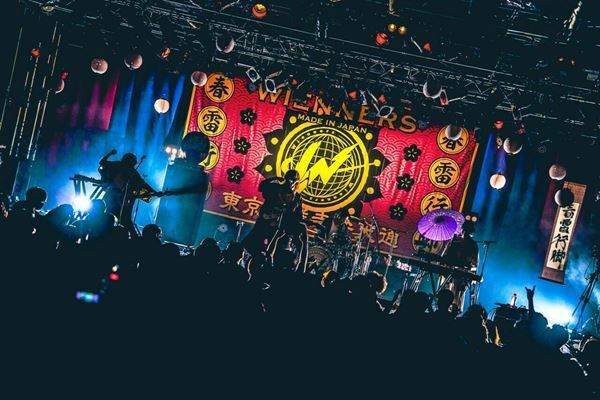 Wienners、“日本”をコンセプトに全22曲披露　ツアー『春雷行脚』千秋楽公演