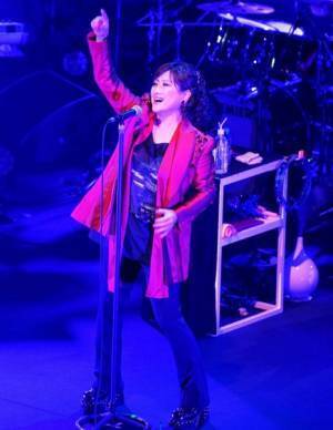 渡辺美里「あの日の忘れ物を取りに来ました！」、89年に雨天中止となった伝説のライブの続きを開催