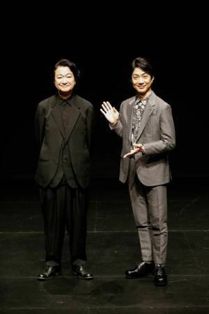 世田谷パブリックシアター新旧芸術監督・野村萬斎と白井晃が揃って会見