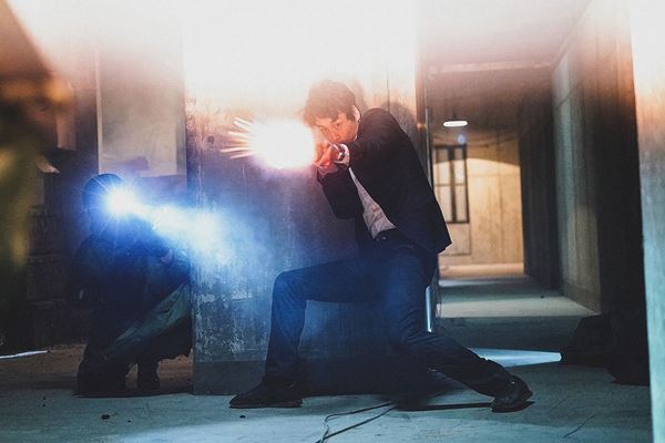 岡田准一＆坂口健太郎、原田組の「ハリケーンのような現場」の特異性を語る！