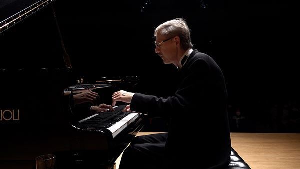 世界最高峰のピアニスト、ブーニン10年ぶりの全国ツアーが決定