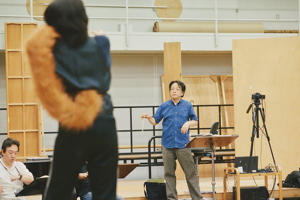 新国立劇場2023／24シーズン開幕！ 沼尻竜典が読み解くプッチーニ／ラヴェルの2本立て