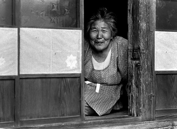 8 人のアーティストが解き明かす、土地の記憶と風景『湖の秘密 —川は湖になった』7月15日より開催