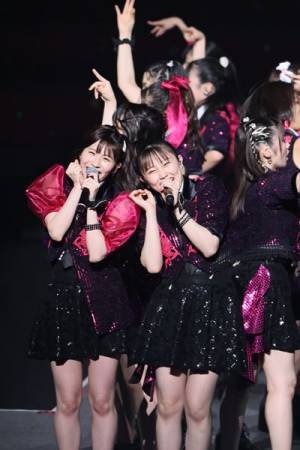 つばきファクトリー、2度目の武道館ワンマン開催「前回の武道館公演よりも成長したつばきファクトリーの姿を見せられた」