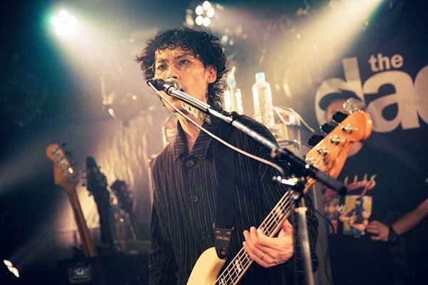 【ライブレポート】全19曲で駆け抜けた、the dadadadys5人体制での初ワンマン『三三愛燦燦』