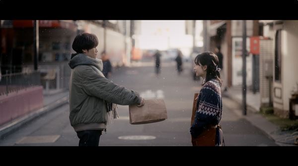 神はサイコロを振らない、初のストーリー仕立て「朝靄に溶ける」MV公開　畑芽育と山﨑光がすれ違う恋人たちに