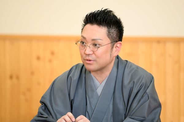 尾上松緑、『泥棒と若殿』で共演する坂東巳之助の後ろ姿に「三津五郎の兄さんを思い出します」