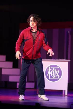 【開幕レポート】“カッコイイ”と“オモロイ”を全力で披露する！ 怒涛のエンターテインメント・ショー『CLUB SEVEN』20周年の賑やかな祝祭