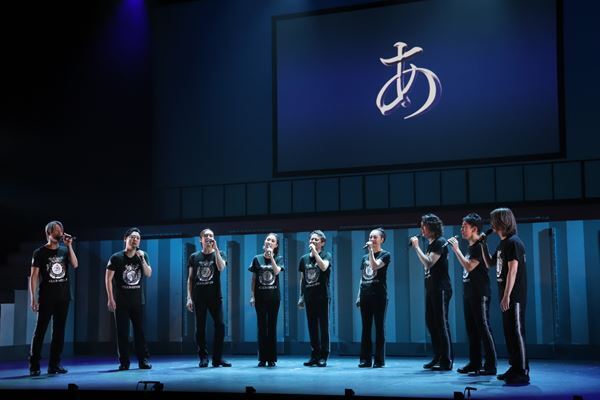 【開幕レポート】“カッコイイ”と“オモロイ”を全力で披露する！ 怒涛のエンターテインメント・ショー『CLUB SEVEN』20周年の賑やかな祝祭