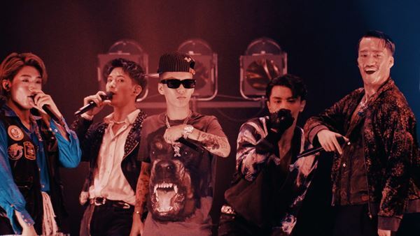 PSYCHIC FEVER、「Hotline (Remix) feat. JP THE WAVY」初ライブパフォーマンスを公開