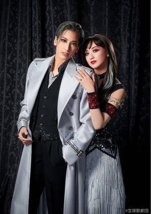 47年ぶりの再演『フィレンツェに燃える』を新たな演出で。宝塚歌劇団花組の全国ツアー公演開幕