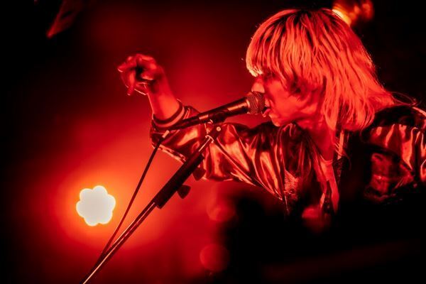 【ライブレポート】想像の遥か上を行く化学反応が起きたWienners×SPARK!!SOUND!!SHOW!!『びりびり!』東京公演レポート