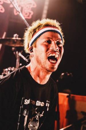 【ライブレポート】想像の遥か上を行く化学反応が起きたWienners×SPARK!!SOUND!!SHOW!!『びりびり!』東京公演レポート