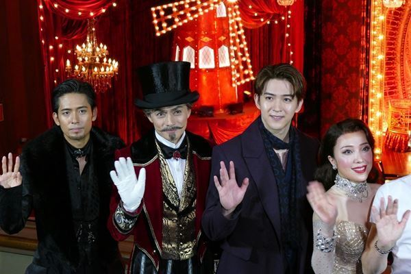 井上芳雄『ムーラン・ルージュ！ザ・ミュージカル』の予算は「心配になるくらい 」？　生みの親バズ・ラーマン監督は日本版キャストを絶賛