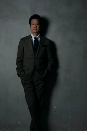 唐沢寿明、政界を操る謎めいた“フィクサー”に。「“経験”の積み重ねが役に活かせている」