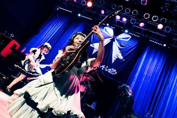 BAND-MAID、約3年ぶりのUSツアースタート＆ガンズ日本公演の出演決定　小鳩ミクからメッセージ到着
