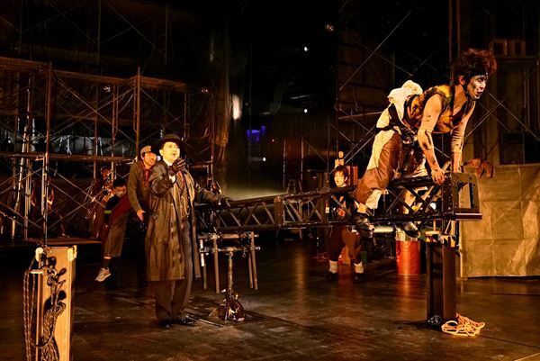 成河、別所哲也ら出演　白井晃演出の音楽劇『ある馬の物語』3年越しに開幕