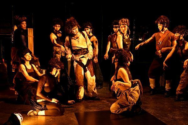 成河、別所哲也ら出演　白井晃演出の音楽劇『ある馬の物語』3年越しに開幕