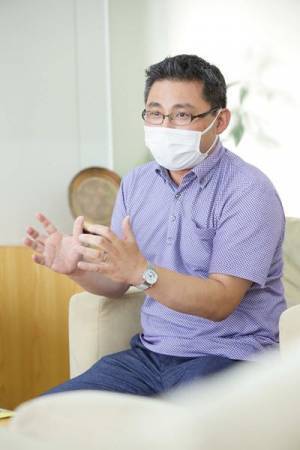 じわじわと感動し力が湧く作品が当たる、そんな演劇界を作りたい　ホリプロ堀義貴会長×梶山裕三制作部長に聞くミュージカル『バンズ・ヴィジット』の魅力