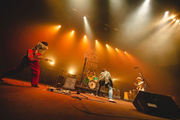 クリープハイプ×Vaundy出演『AIR-G’ 40th Anniversary Live～4 your SMILE～』開催「今一番いいものをみせたい」