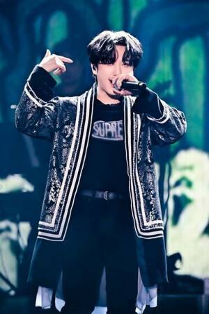 Stray Kids、初のドーム公演で全30曲を披露「これからも一生ステージに立ち続けたい」