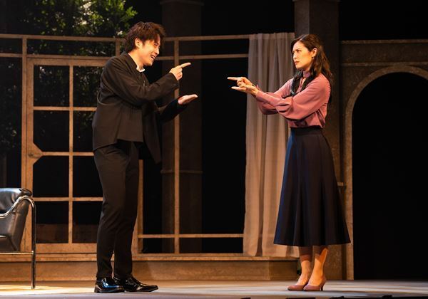 初演から30周年のメモリアルイヤー！　『嵐になるまで待って』　7月30日まで上演中