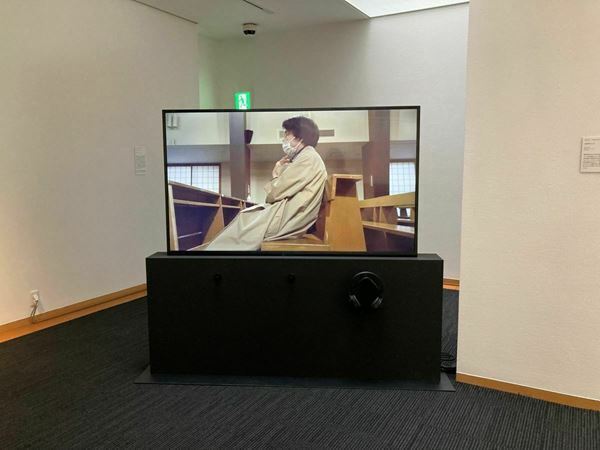 ラーニングやメンタリングを通してアーティストの育成・支援を行う「三菱商事アート・ゲート・プログラム」支援アーティスト6組による展覧会が開催中