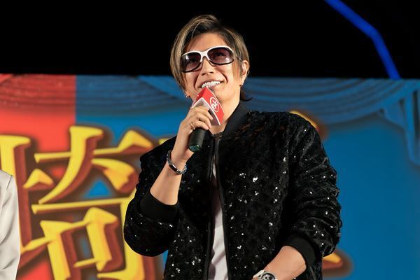 「顔を舐めてもらえますか」GACKTが衝撃シーンの裏話を披露　映画『翔んで埼玉 ～琵琶湖より愛をこめて～』プレミアイベントレポート