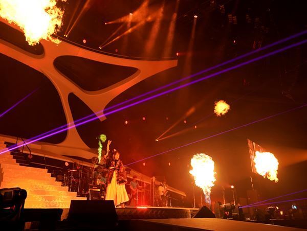 【ライブレポート】水樹奈々、841日分の想いが詰まった有観客公演「最高に弾けられる幸せな時間を作っていきたい」