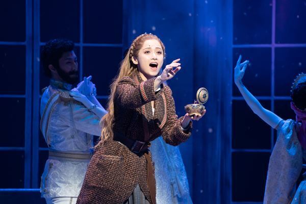 【観劇レポート】3年の時を経て上演中のミュージカル『アナスタシア』キャストの魅力に迫る