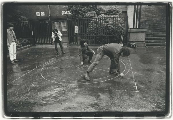 安齊重男がとらえた70年代の美術動向を関連資料とともに展観『国立新美術館所蔵資料に見る1970年代の美術』開催