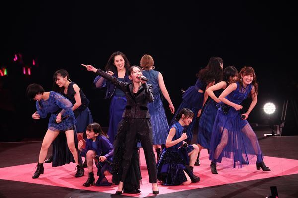 【ライブレポート】 アンジュルム、笑顔と涙に溢れた笠原桃奈卒業ライブ。「変わらないものと変わりゆくものを抱えて進んでいきます」